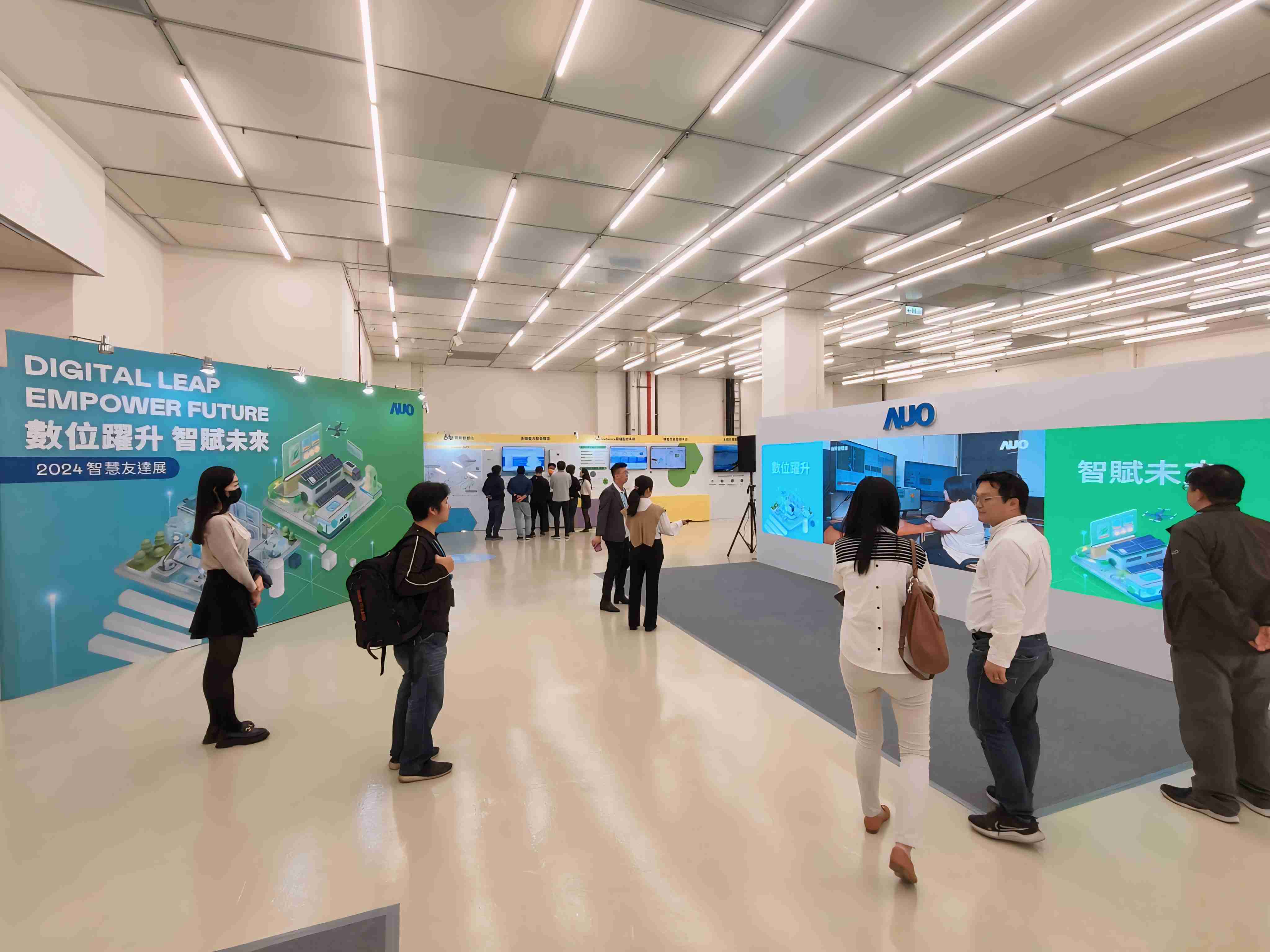 2024智能红龙扑克展邀集生态圈伙伴共同参展，，，从数字应用、、、、净零减碳到能源发展，，创造全方位永续商机，，，携手生态圈伙伴迈向永续未来